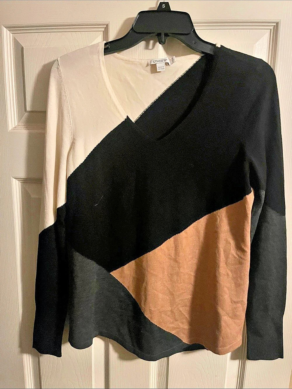 Chico's Colorblock V-Neck Pullover Sweater Black & White